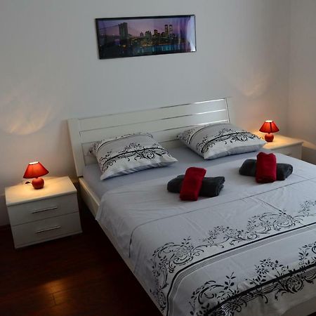 Apartment Olic Рогозница Экстерьер фото