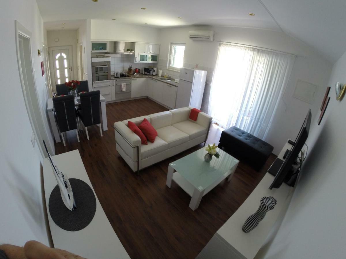 Apartment Olic Рогозница Экстерьер фото